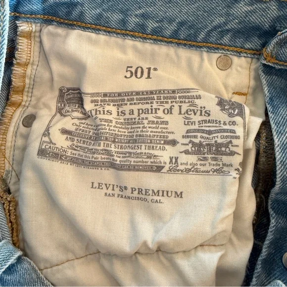 Levi’s Premium 501 Distressed Light Blue Denim Straight Leg Jeans Womens W26 L26 - Picture 9 of 10